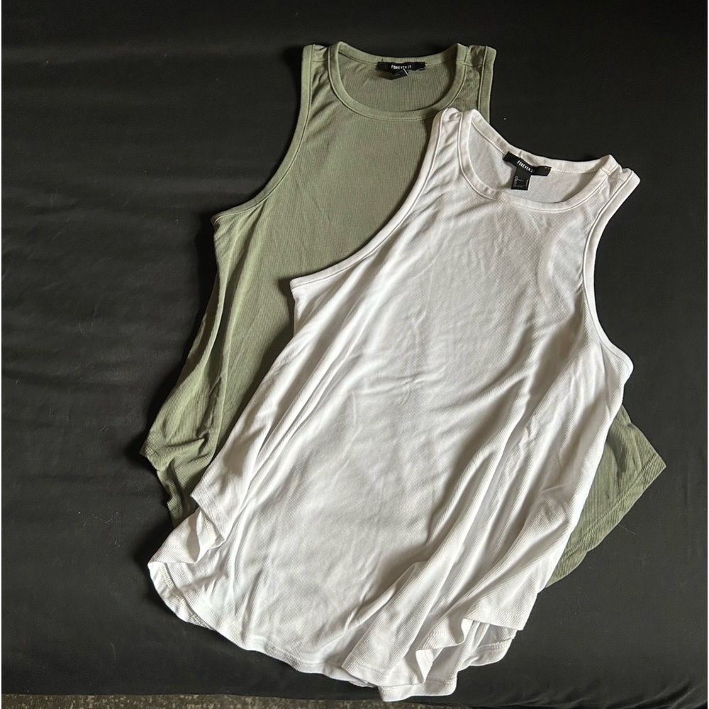 F21 Flowy Racerback Tank x 2